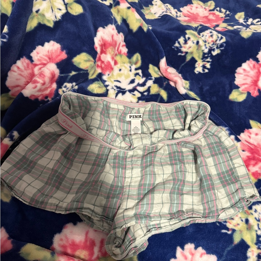 PINK Victoria's Secret Plaid Lounge Shorts in Gray, Pink & Green